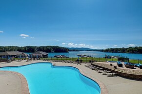Smith Mountain Lake Condo w/ Pool Access