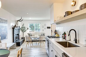 Swim, Ski & Explore: Cabin w/ Yard in Big Bear