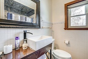 4 Mi to Dtwn Kalamazoo: Central Apt