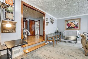 4 Mi to Dtwn Kalamazoo: Central Apt