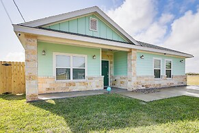 8 Mi to South Padre Island: Coastal Retreat!