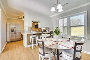 17 Mi to Dtwn: Family Home in North Charleston