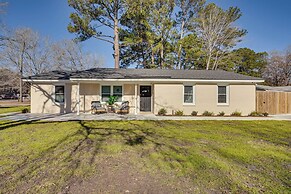 17 Mi to Dtwn: Family Home in North Charleston