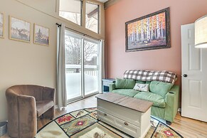 Private Hot Tub & Deck: Gaylord Family Home!