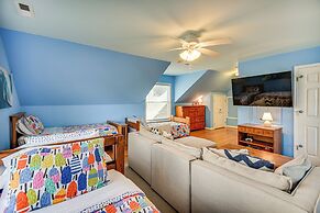 Dine Al Fresco: Reedville Home w/ Dock