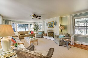 Dine Al Fresco: Reedville Home w/ Dock