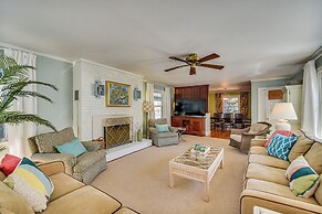 Dine Al Fresco: Reedville Home w/ Dock