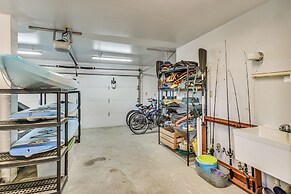 Dine Al Fresco: Reedville Home w/ Dock