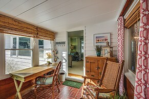 Dine Al Fresco: Reedville Home w/ Dock