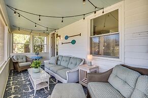 Dine Al Fresco: Reedville Home w/ Dock