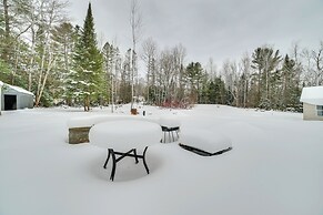 Walk to Beach & Mullett Lake: Cottage w/ Yard!