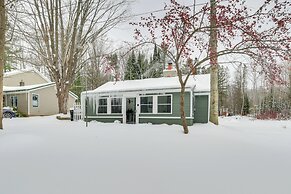 Walk to Beach & Mullett Lake: Cottage w/ Yard!