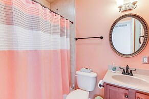 1 Mi to Jenkinson's Boardwalk: Family Gem w/ Grill