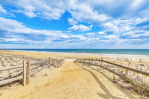 1 Mi to Jenkinson's Boardwalk: Family Gem w/ Grill