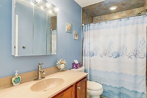 1 Mi to Jenkinson's Boardwalk: Family Gem w/ Grill