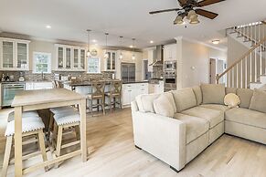 1 Mi to Jenkinson's Boardwalk: Family Gem w/ Grill