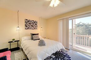 Walk to Atlantic Beach: Townhome w/ Patio!