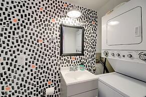 Walk to Atlantic Beach: Townhome w/ Patio!