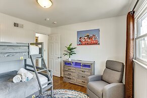 6 Mi to Hersheypark: Family Getaway w/ Fire Pit