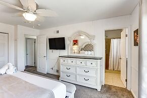 6 Mi to Hersheypark: Family Getaway w/ Fire Pit