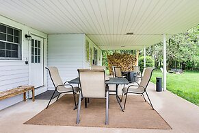 6 Mi to Hersheypark: Family Getaway w/ Fire Pit