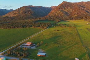 On 20 Scenic Acres: Mtn Retreat in Star Valley