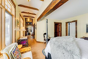 On 20 Scenic Acres: Mtn Retreat in Star Valley