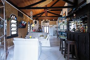 300m da praia com AC - Brazilian Corner