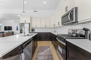 Villa #46 At Bloomington Country Club 3 Bedroom Condo