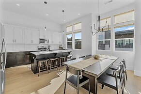 Villa #46 At Bloomington Country Club 3 Bedroom Condo