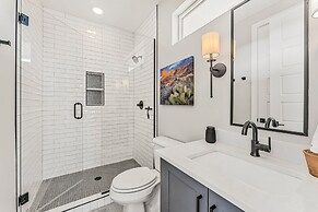 Slickrock Shore 8 Bedroom Townhouse