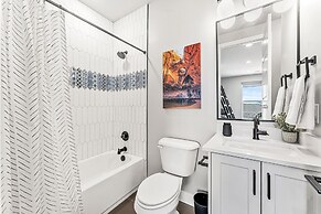 Slickrock Shore 8 Bedroom Townhouse