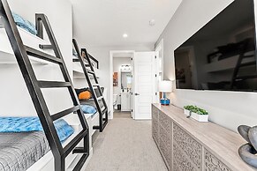 Slickrock Shore 8 Bedroom Townhouse