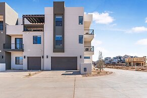 Slickrock Shore 8 Bedroom Townhouse