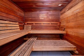 Phoenix Vii 71409 2 Bedroom Condo