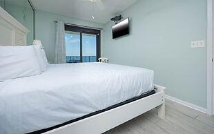 Phoenix Vii 71409 2 Bedroom Condo