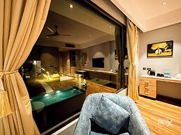 The Maple Woods Resort