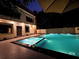 The Maple Woods Resort