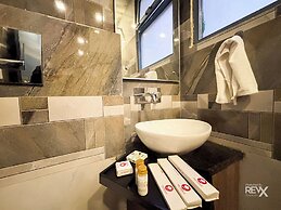 The Maple Woods Resort