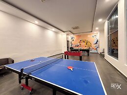 The Maple Woods Resort