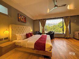 The Maple Woods Resort