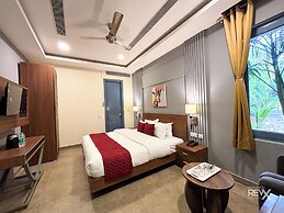 The Maple Woods Resort