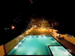 The Maple Woods Resort