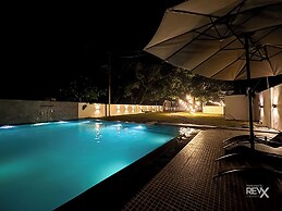 The Maple Woods Resort