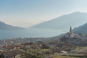 Valarin Luxury Apartments & Wellness