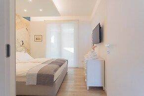 Valarin Luxury Apartments & Wellness