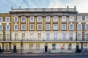 Stylish 2Bed Steps from Iconic Waterloo