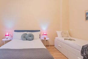 Simar Apartments nearby Como S.G. Train Station