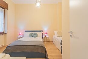 Simar Apartments nearby Como S.G. Train Station