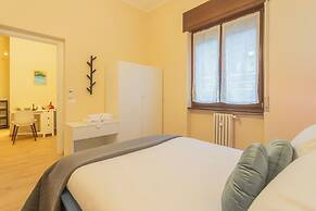 Simar Apartments nearby Como S.G. Train Station